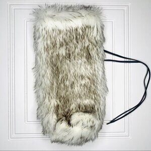 Classy Faux Fur  Pouch
